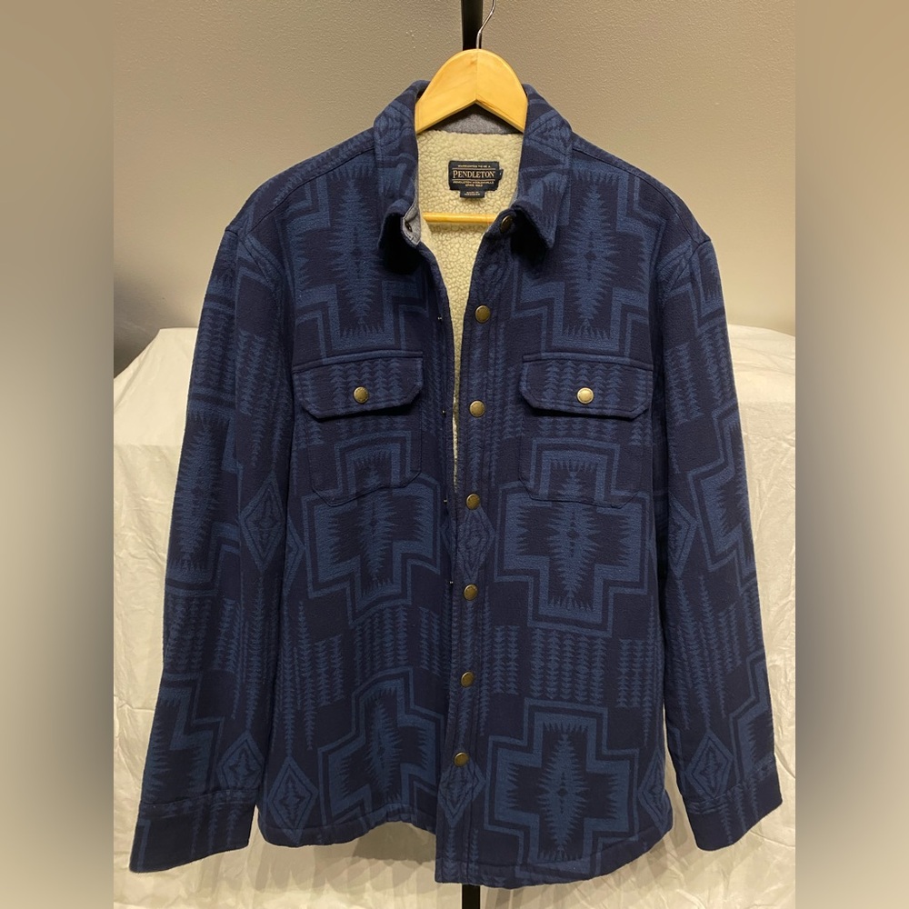 Pendleton Men’s Fleece Shirt Jacket in Medium